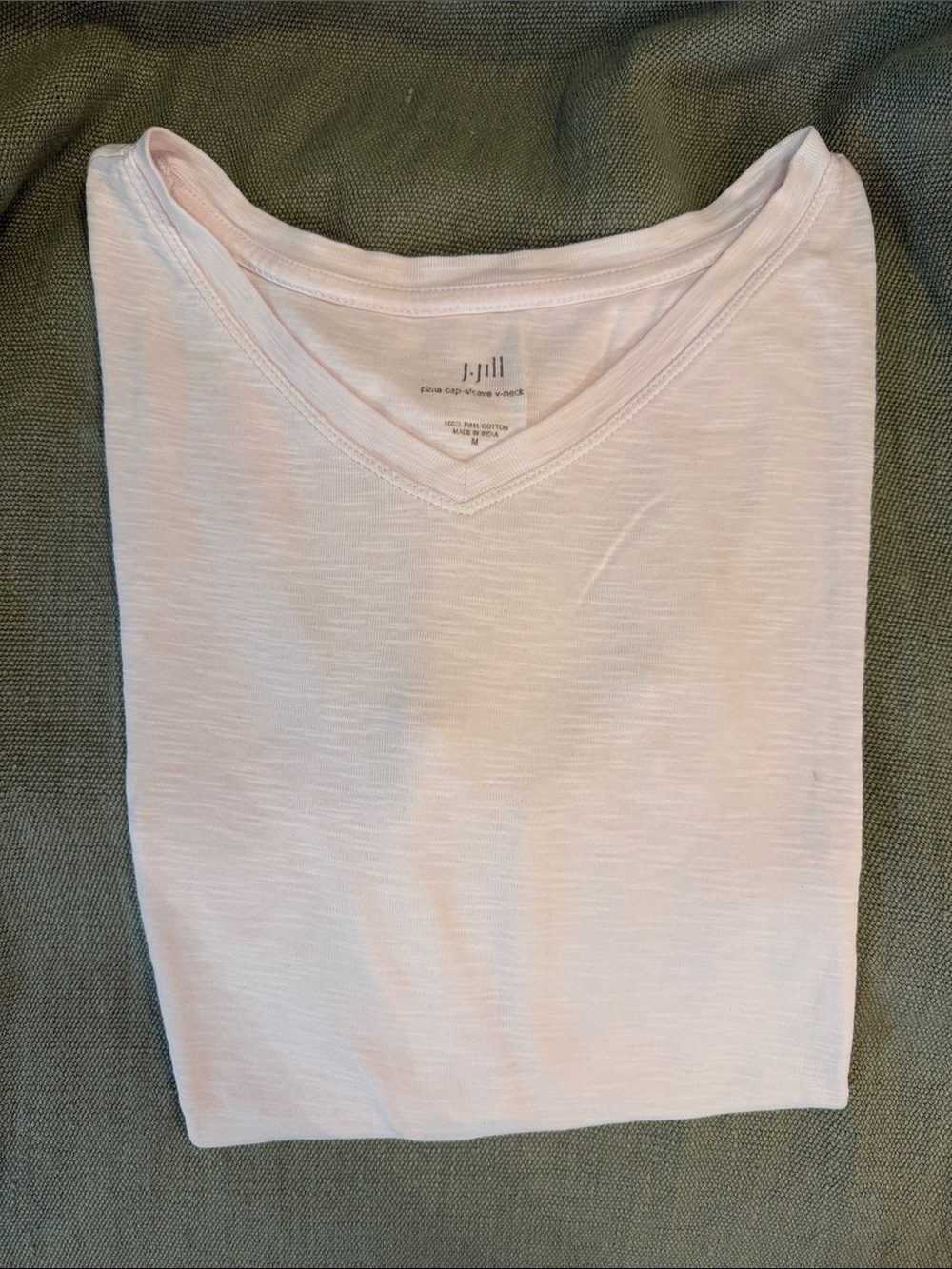 J. Jill Women’s Very Pale Lavendar V-Neck Cap Sleeve Tee